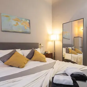 Apartment Tornabuoni - In Old Town Center, Florence